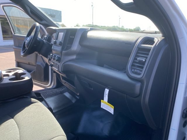 New 2024 RAM 3500 Tradesman w/ Chrome Appearance Group AWD/4WD image 26