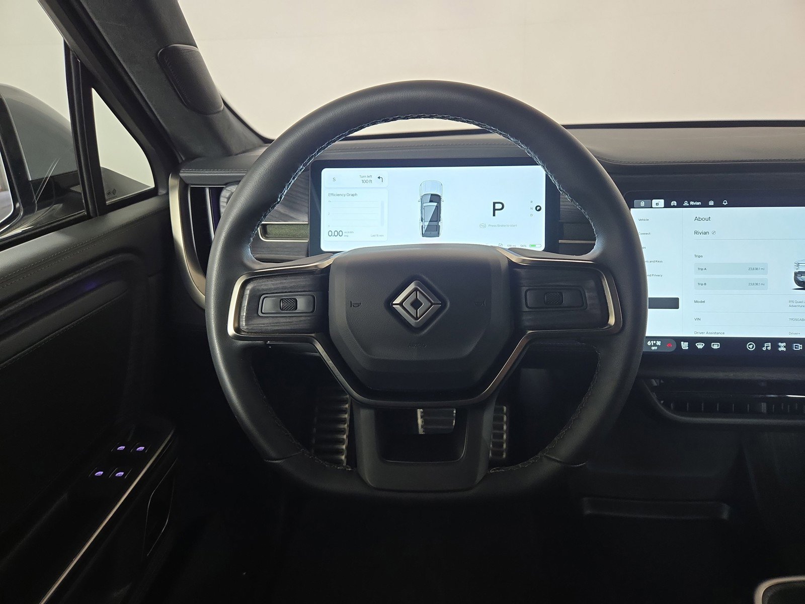 Used 2024 Rivian R1S Adventure AWD/4WD image 28