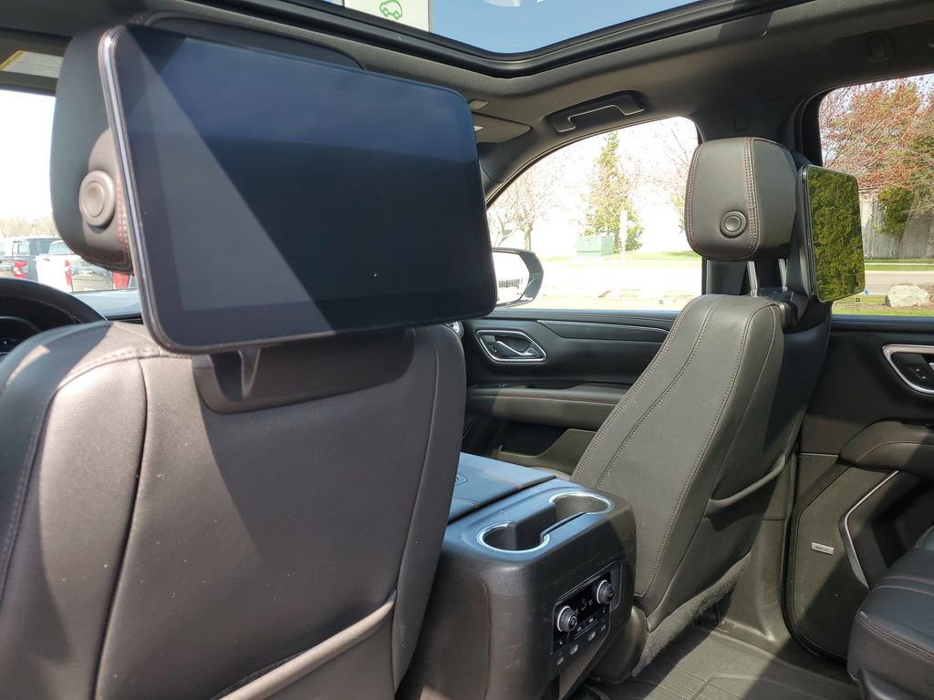 Certified 2023 Chevrolet Suburban RST w/ Luxury Package AWD/4WD image 35