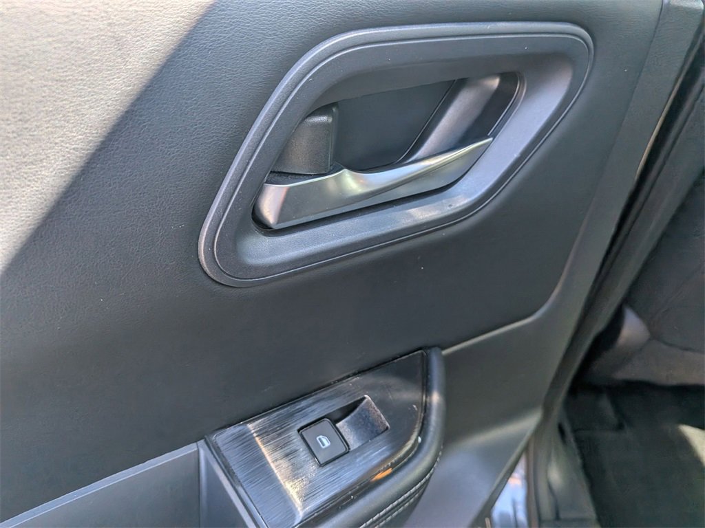 Used 2024 Nissan Rogue SV image 28