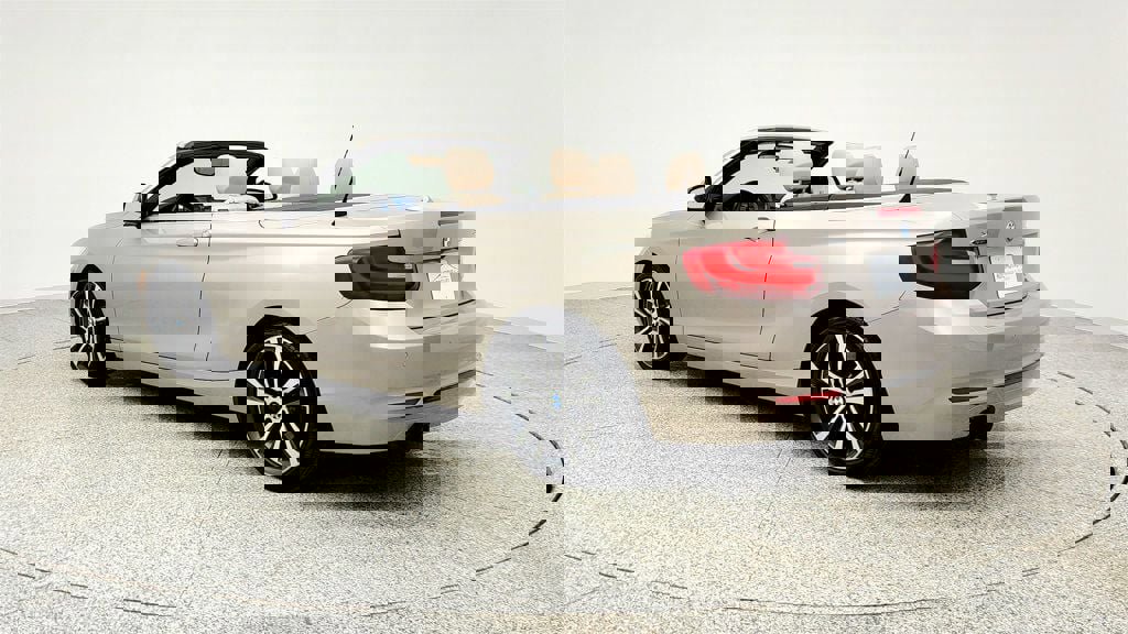 Used 2016 BMW 228i xDrive Convertible image 7