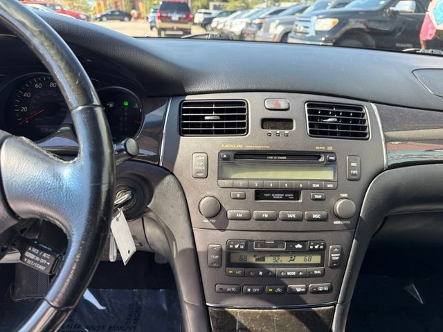 Used 2004 Lexus ES 330 w/ Premium Pkg FWD image 12