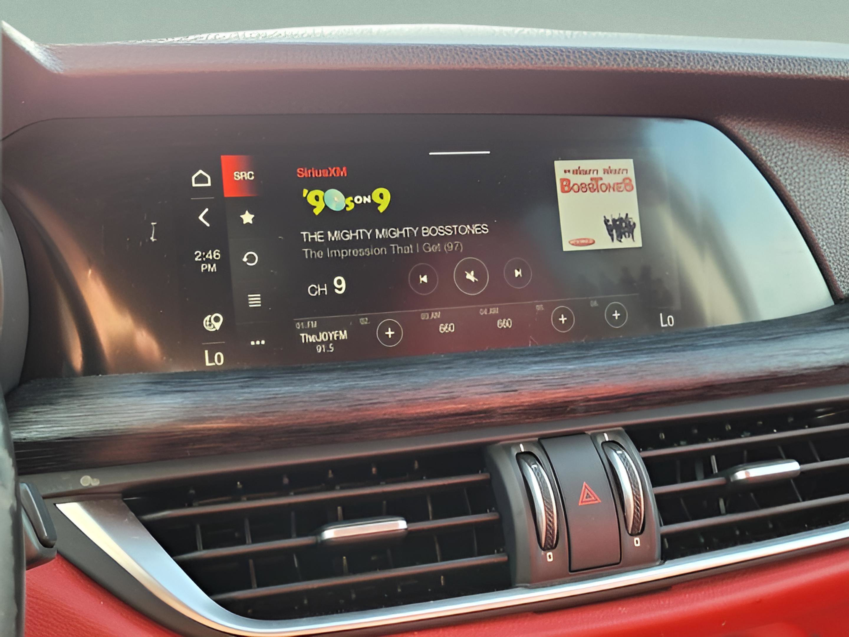 Used 2020 Alfa Romeo Stelvio Sport w/ Quick Order Package 22K Sport image 25