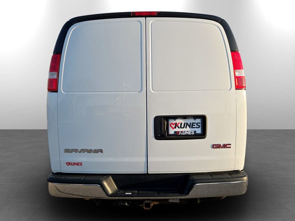 Used 2022 GMC Savana 3500 Extended w/ Driver Convenience Package RWD image 7