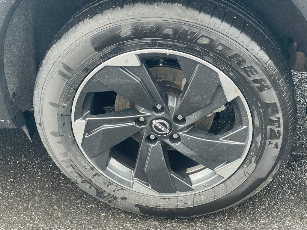 Certified 2024 Nissan Rogue SV w/ SV Premium Package image 30