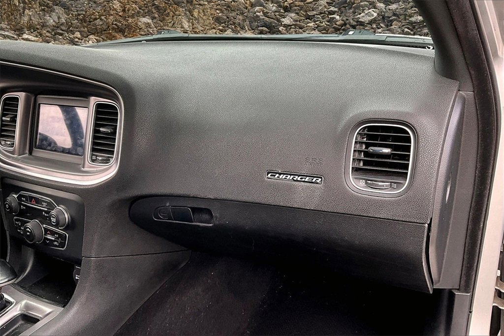 Used 2020 Dodge Charger SXT w/ Leather Interior Group image 12