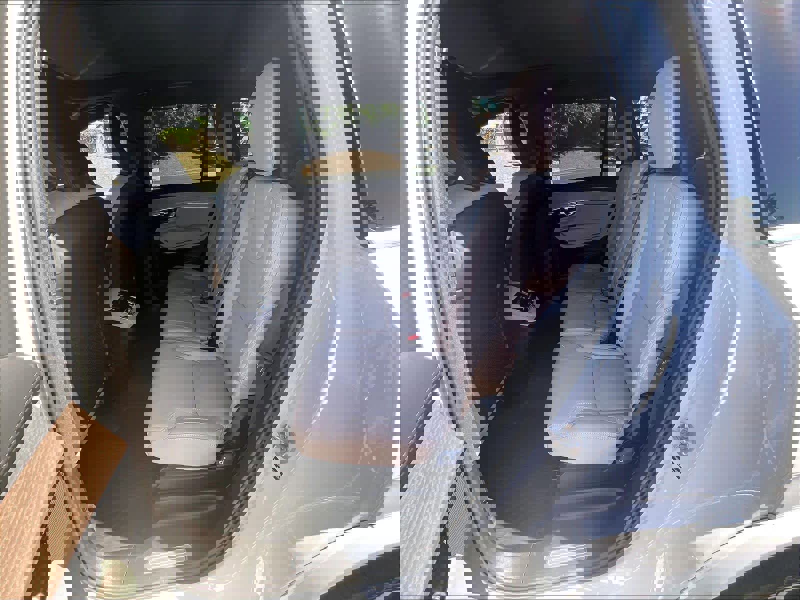 New 2026 Volvo XC90 B6 Ultra w/ Protection Package AWD/4WD image 12