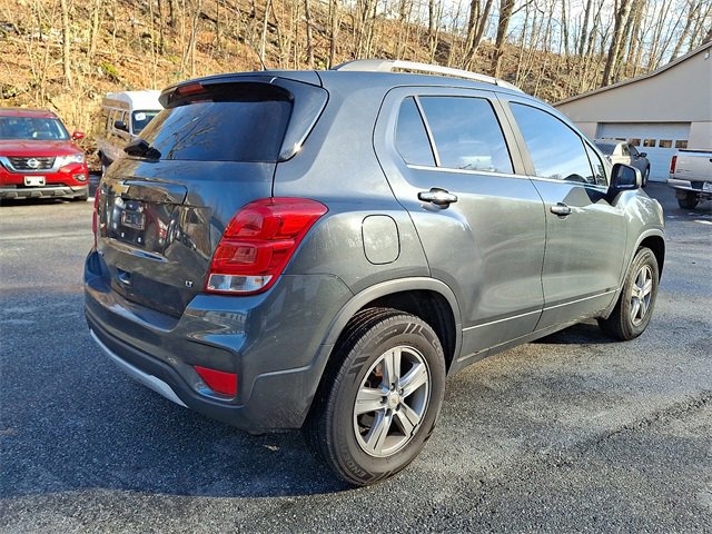 Used 2017 Chevrolet Trax LT w/ LT Convenience Package image 8