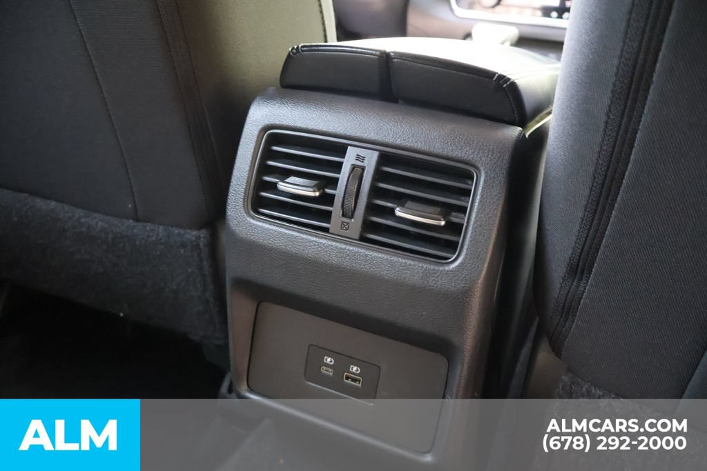 Used 2023 Nissan Rogue SV FWD image 23