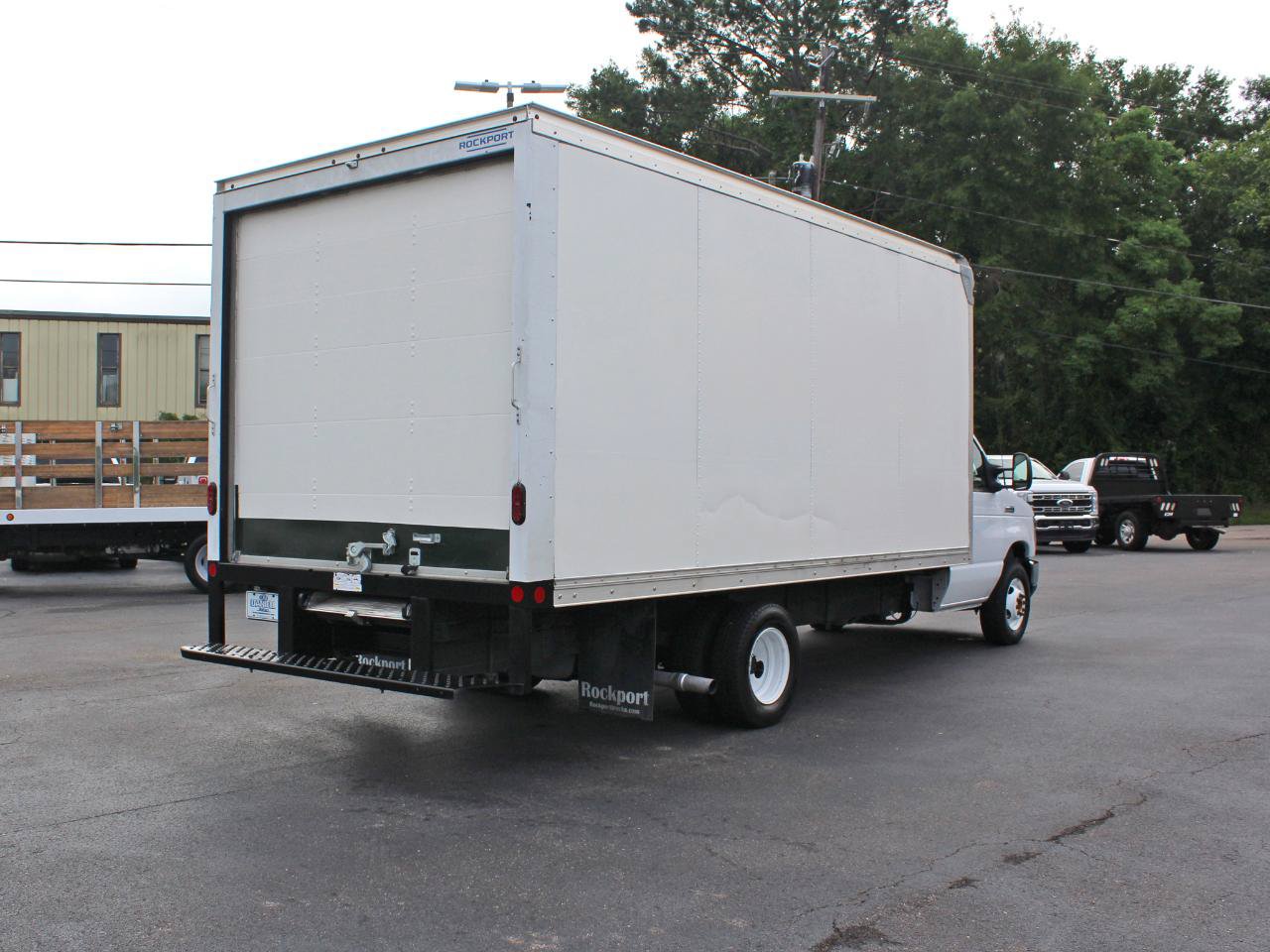 Used 2026 Ford E-350 and Econoline 350 Super Duty w/ Power Equipment Group RWD image 14