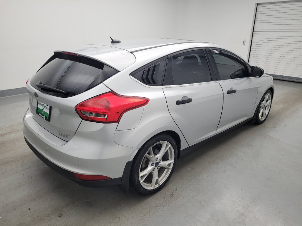 Used 2016 Ford Focus Titanium w/ Titanium Technology Package FWD image 10