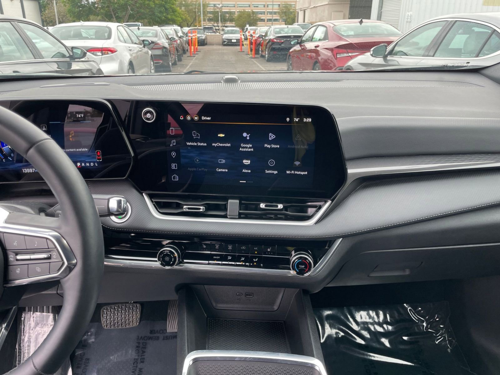 Used 2025 Chevrolet Equinox LT image 18