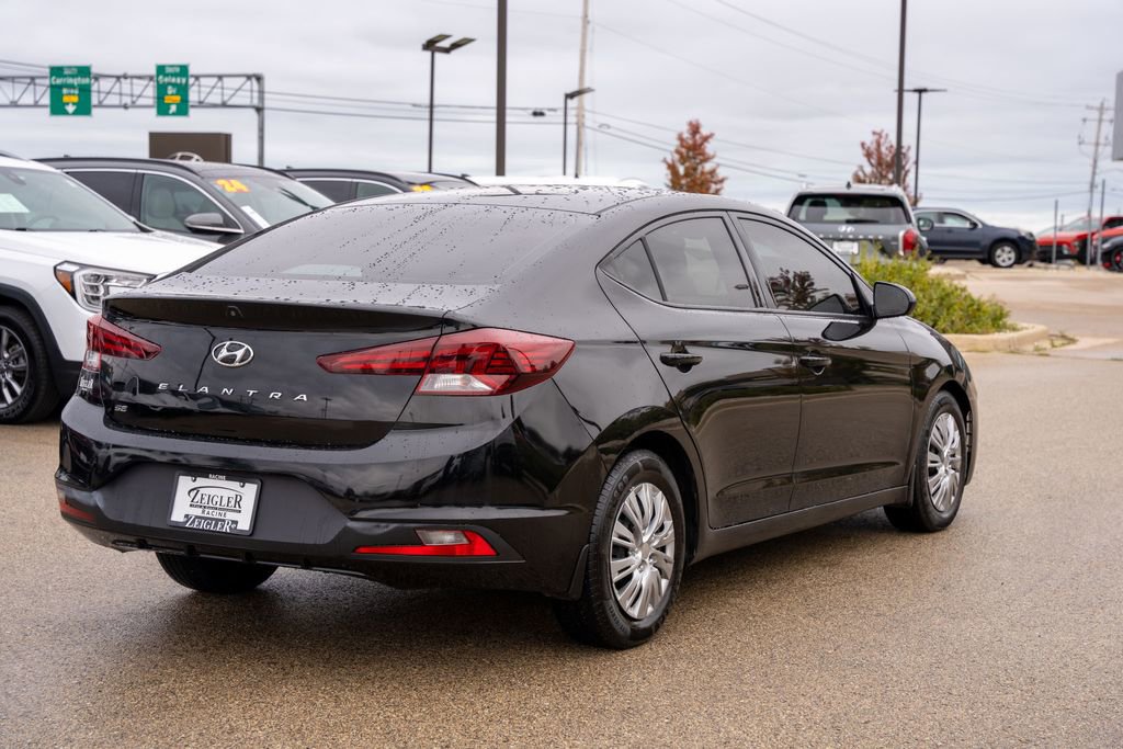Used 2020 Hyundai Elantra SE w/ Winter Weather Package image 7