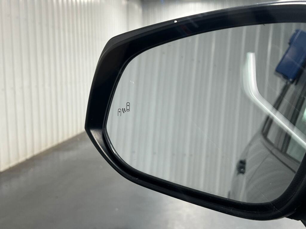 Used 2020 Toyota RAV4 LE image 14