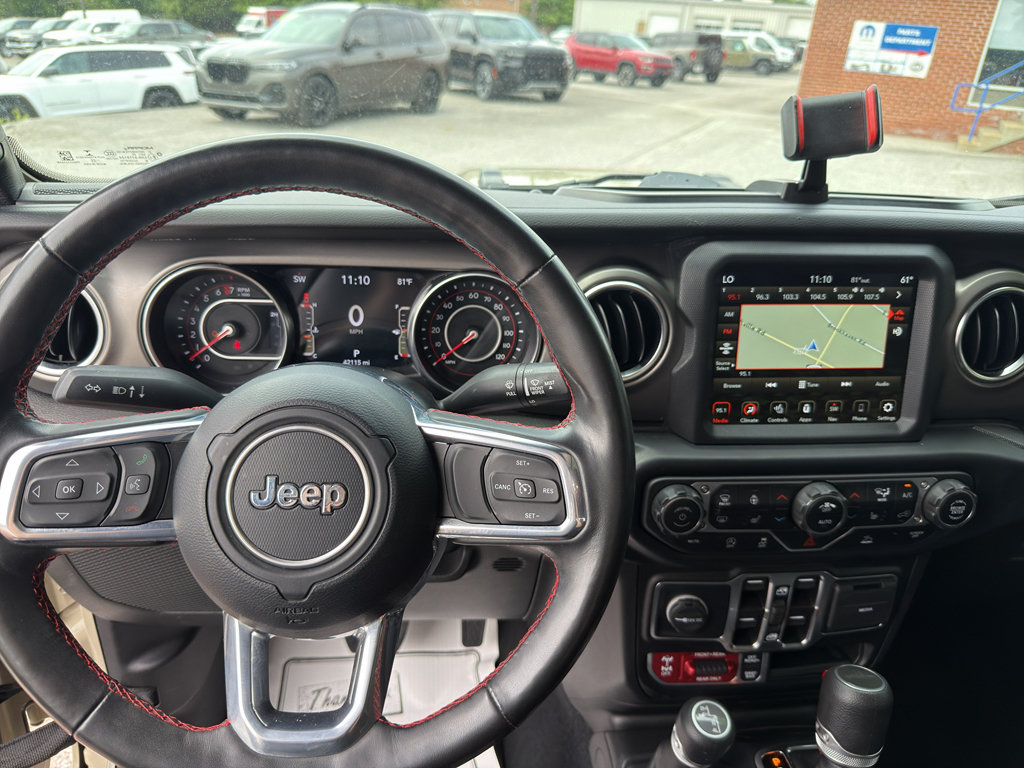 Used 2022 Jeep Gladiator Rubicon w/ LED Lighting Group AWD/4WD image 16