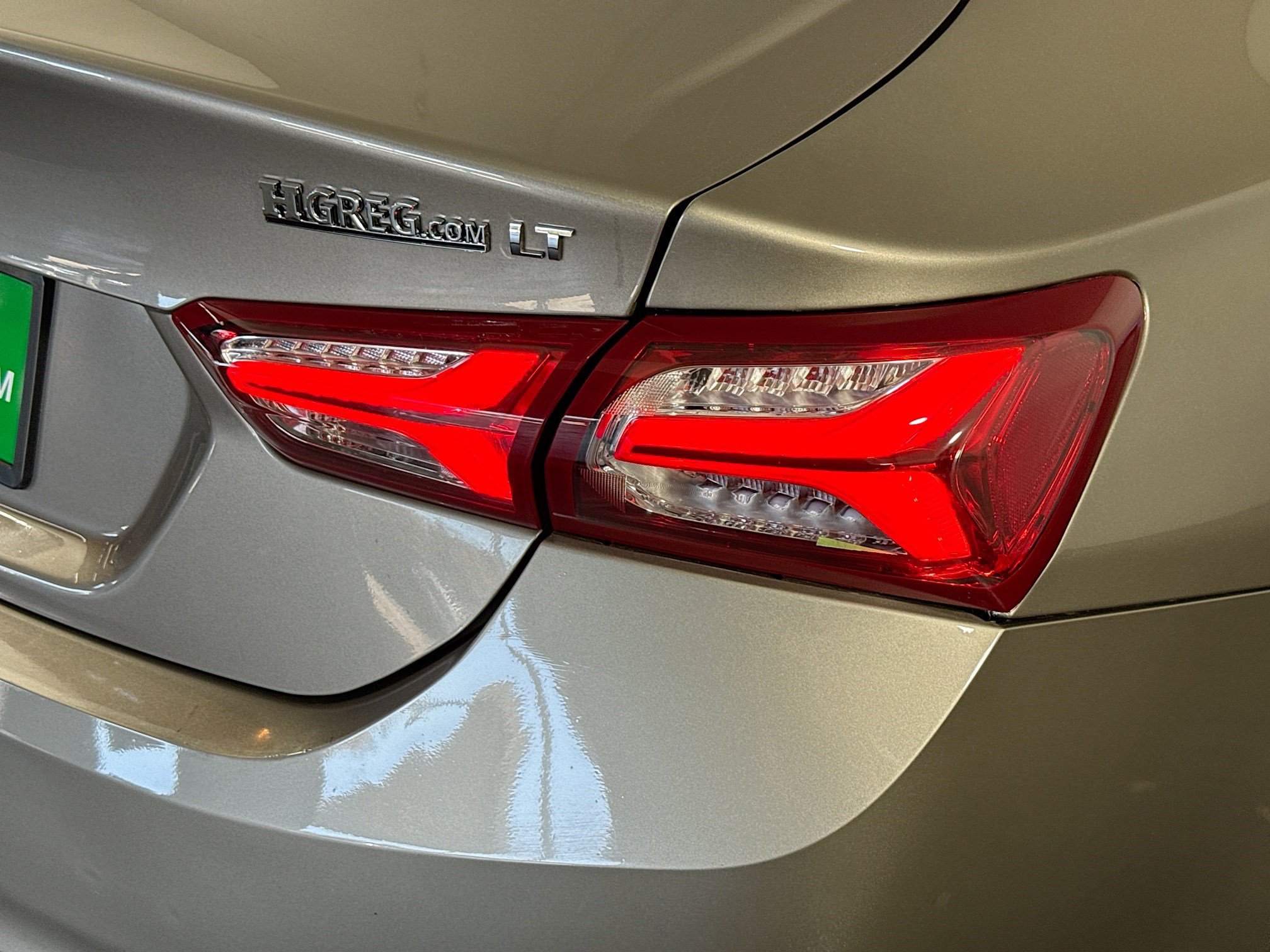 Used 2022 Chevrolet Malibu LT image 34