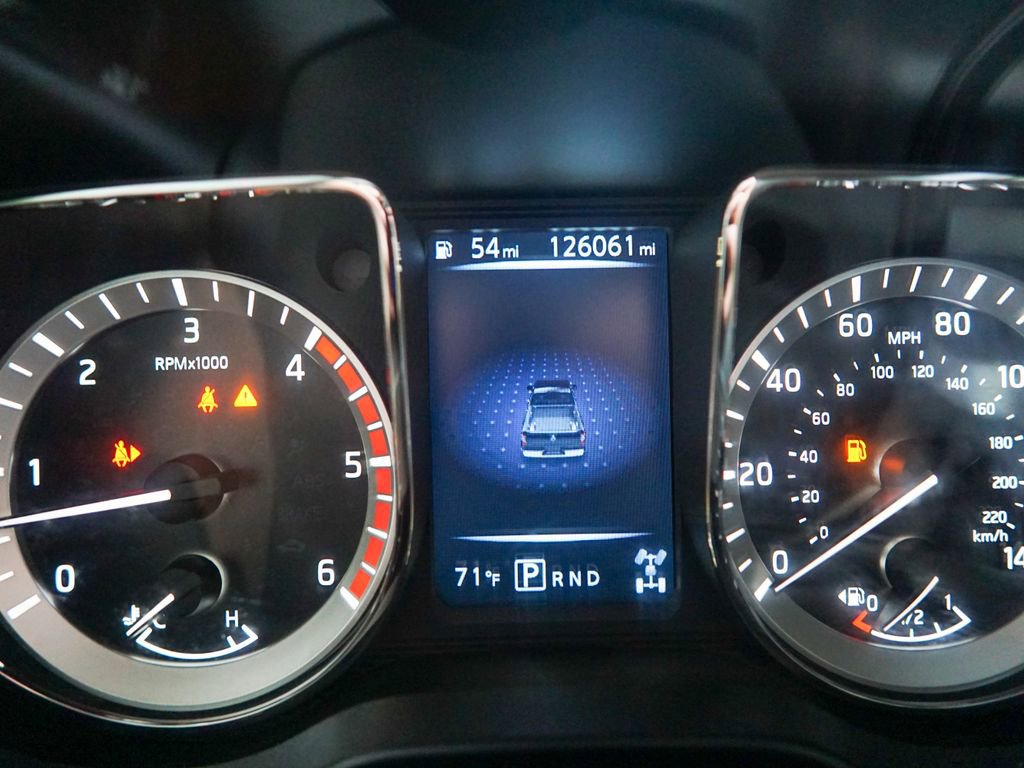 Used 2017 Nissan Titan Platinum Reserve AWD/4WD image 24