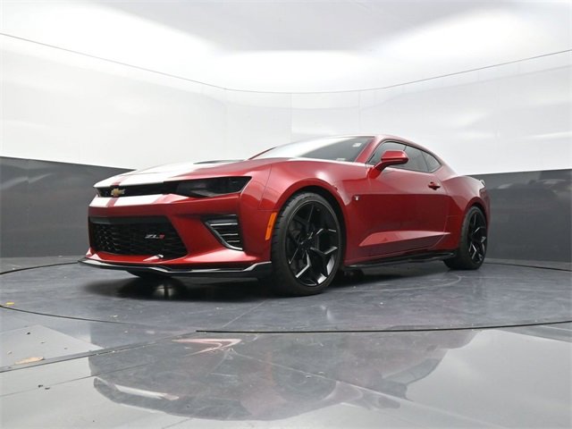 Used 2017 Chevrolet Camaro SS image 25