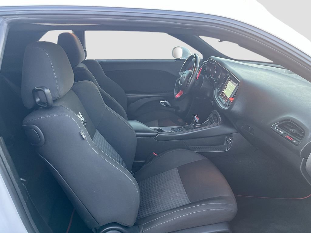 Used 2022 Dodge Challenger R/T Scat Pack w/ Driver Convenience Group RWD image 27