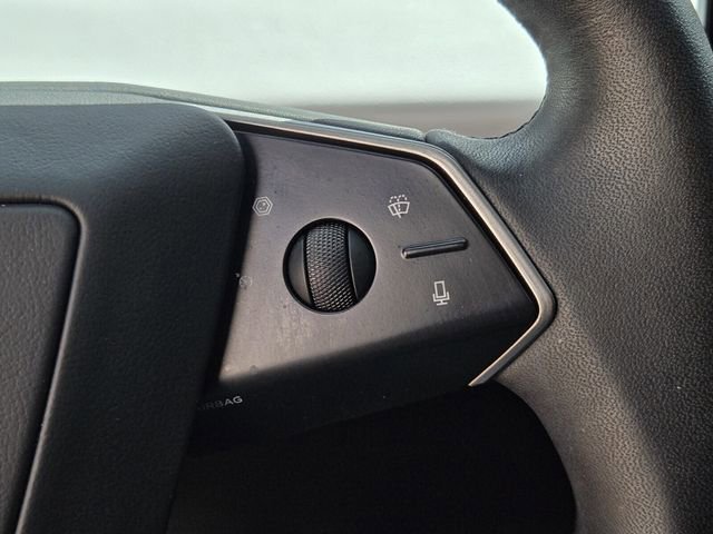 Used 2024 Tesla Cybertruck AWD Crew Cab image 23