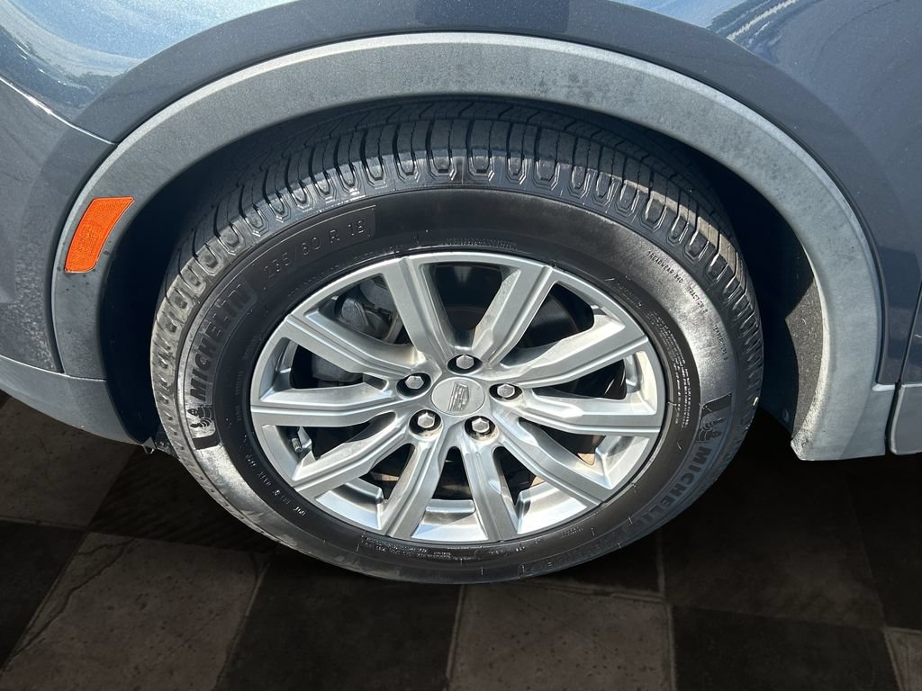 Used 2019 Cadillac XT4 Premium Luxury w/ Driver Awareness Package FWD image 8