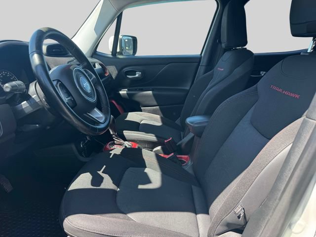 Used 2017 Jeep Renegade Trailhawk AWD/4WD image 19