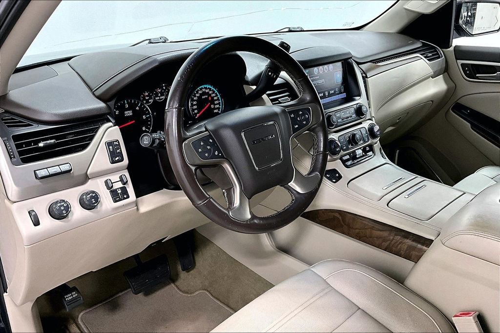 Used 2019 GMC Yukon Denali AWD/4WD image 16