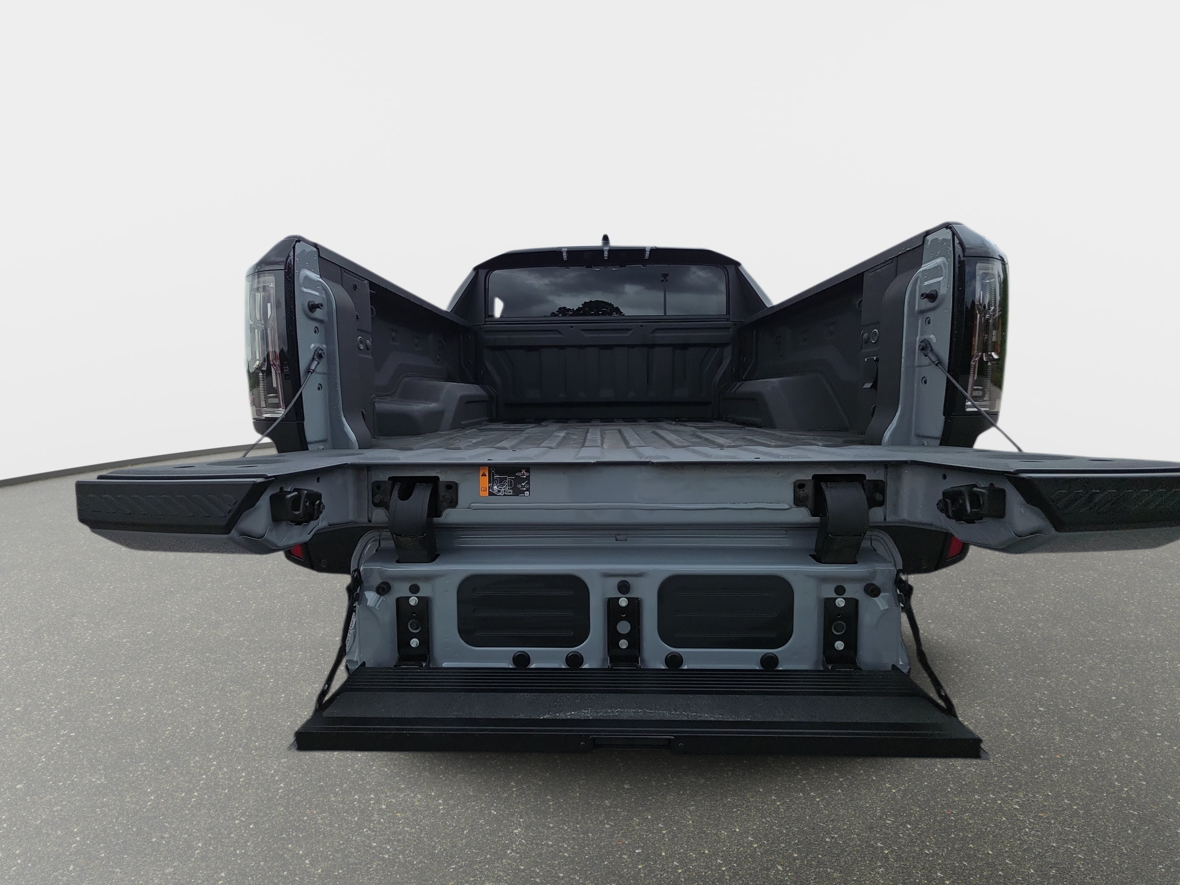 Used 2025 GMC Hummer EV 3X AWD/4WD image 13