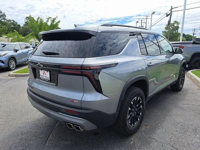 Used 2025 Chevrolet Traverse Z71 w/ Driver Confidence Package AWD/4WD image 7