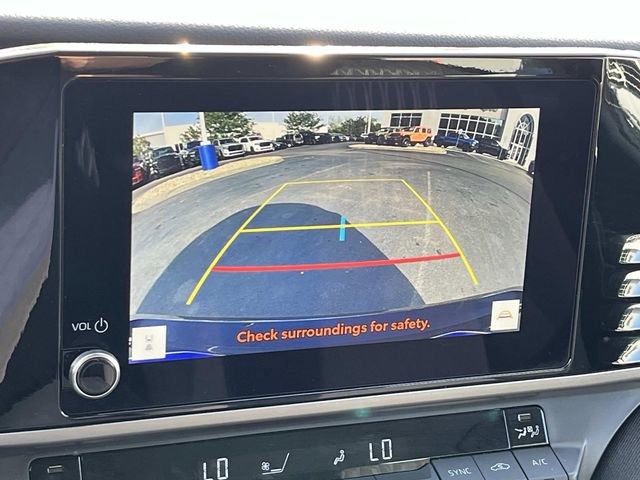 Used 2026 Toyota Camry LE FWD image 32