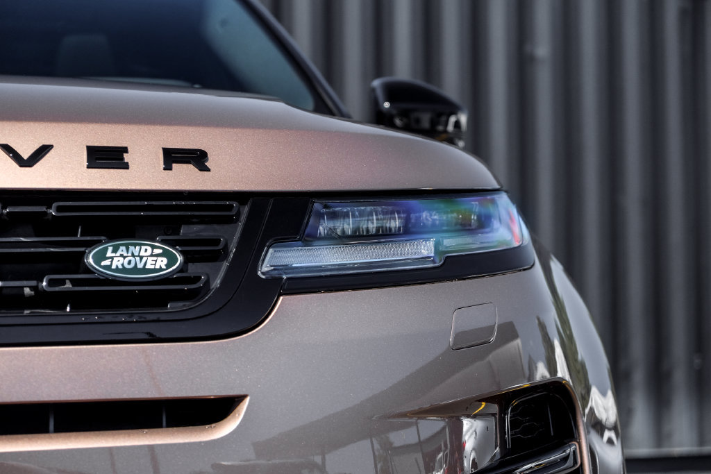 New 2026 Land Rover Range Rover Evoque Hoxton AWD/4WD image 6