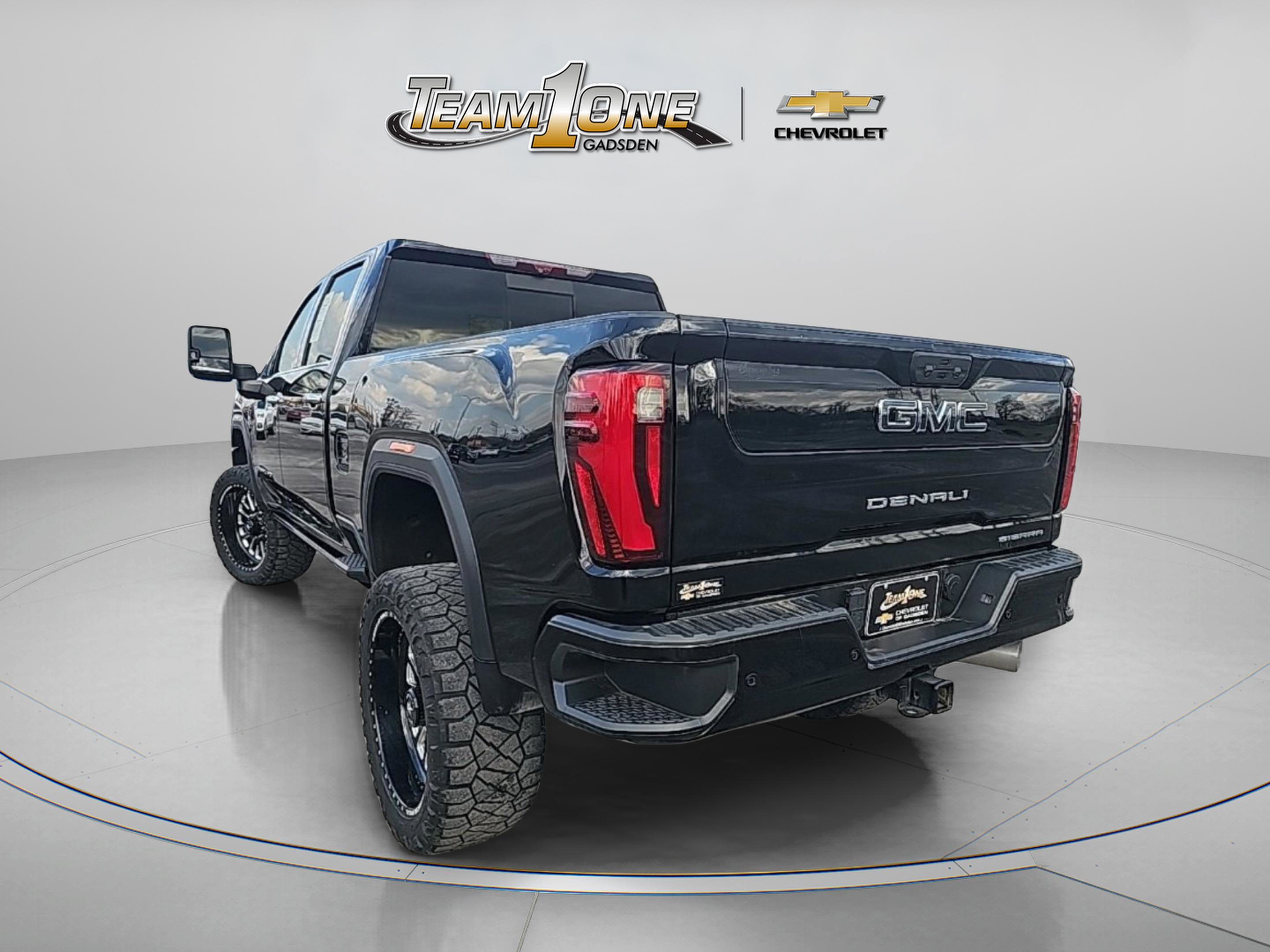 Used 2024 GMC Sierra 2500 Denali Ultimate w/ Max Trailering Package image 6