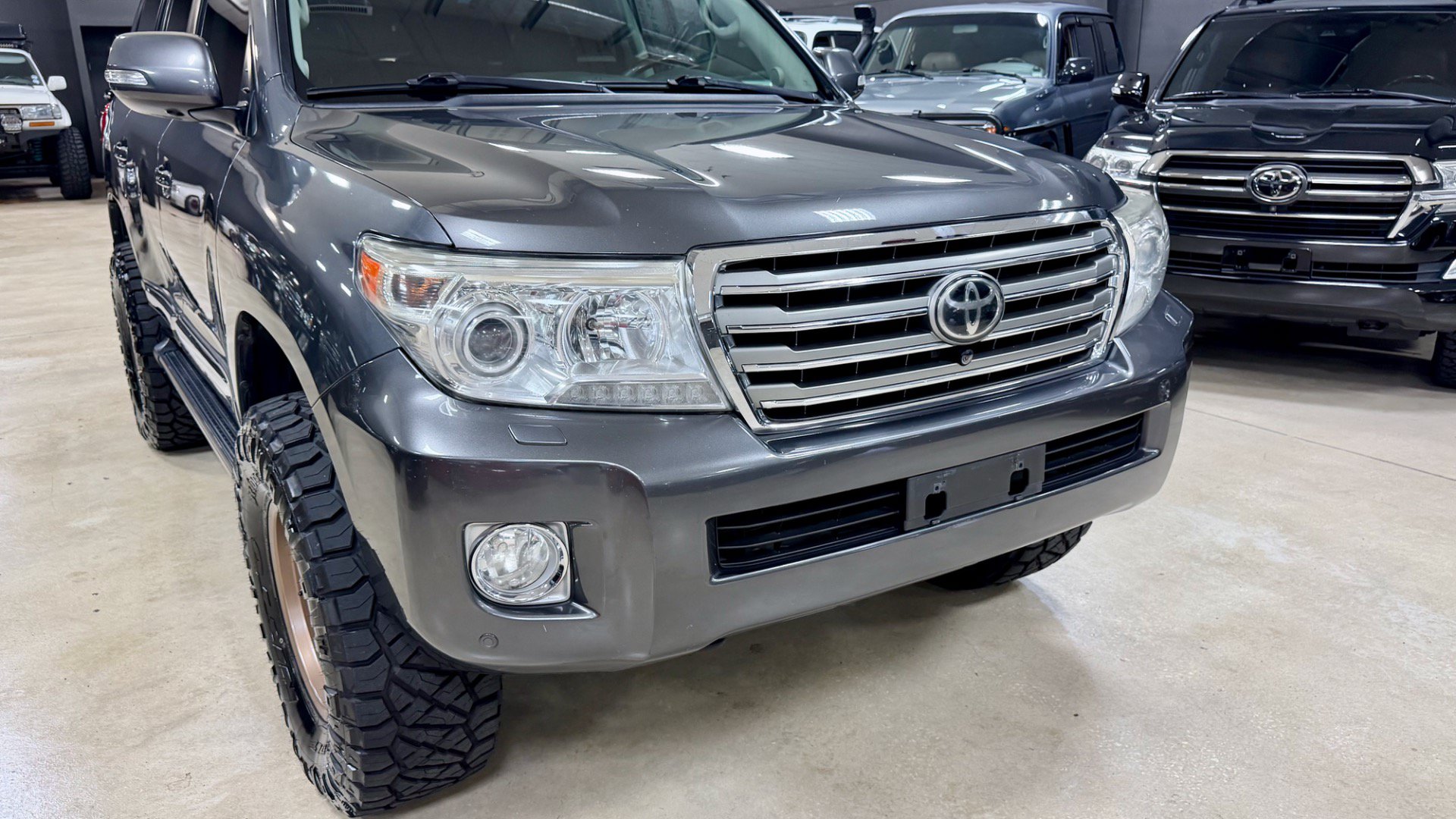 Used 2014 Toyota Land Cruiser AWD/4WD image 22
