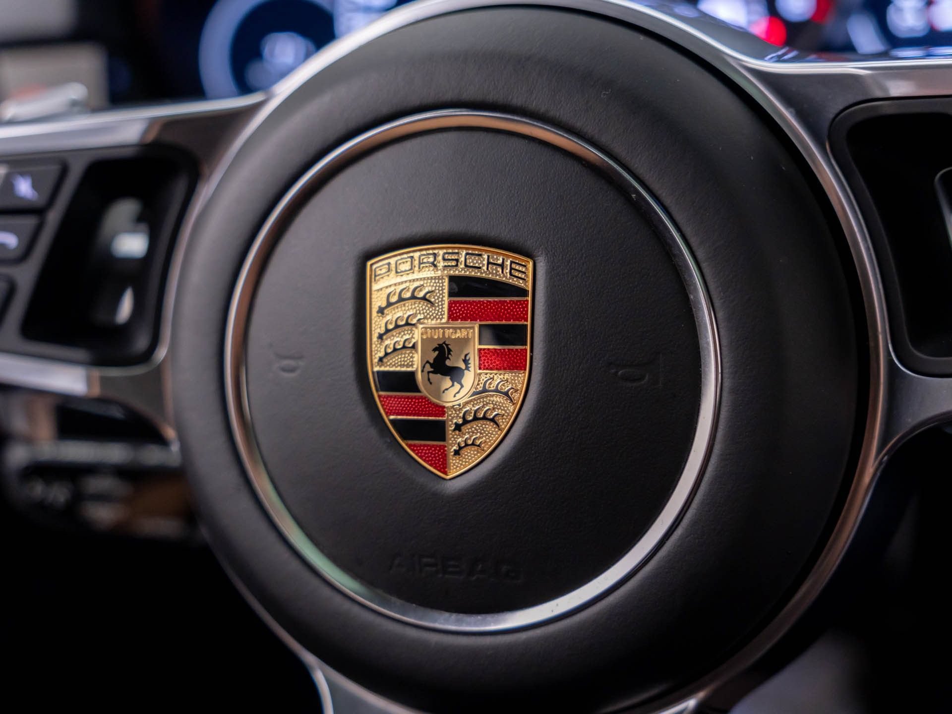 Certified 2023 Porsche Cayenne Platinum Edition AWD/4WD image 28
