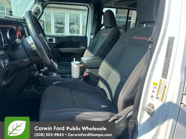 Used 2018 Jeep Wrangler Unlimited Rubicon AWD/4WD image 13