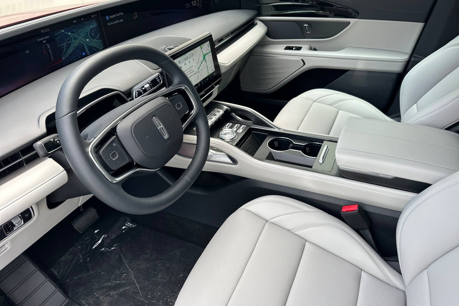 New 2026 Lincoln Nautilus Premier AWD/4WD image 9