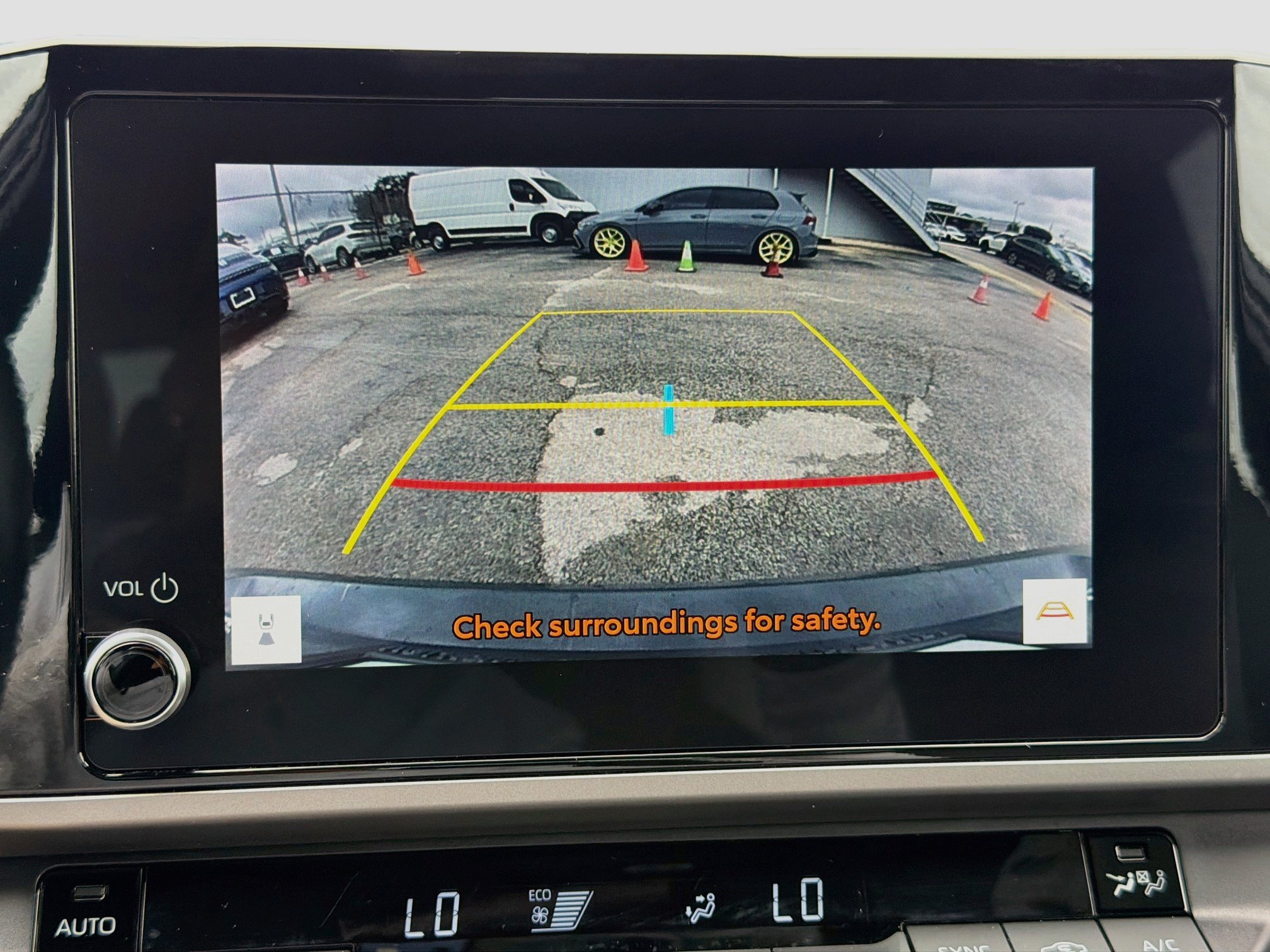 Used 2025 Toyota Camry SE FWD image 32