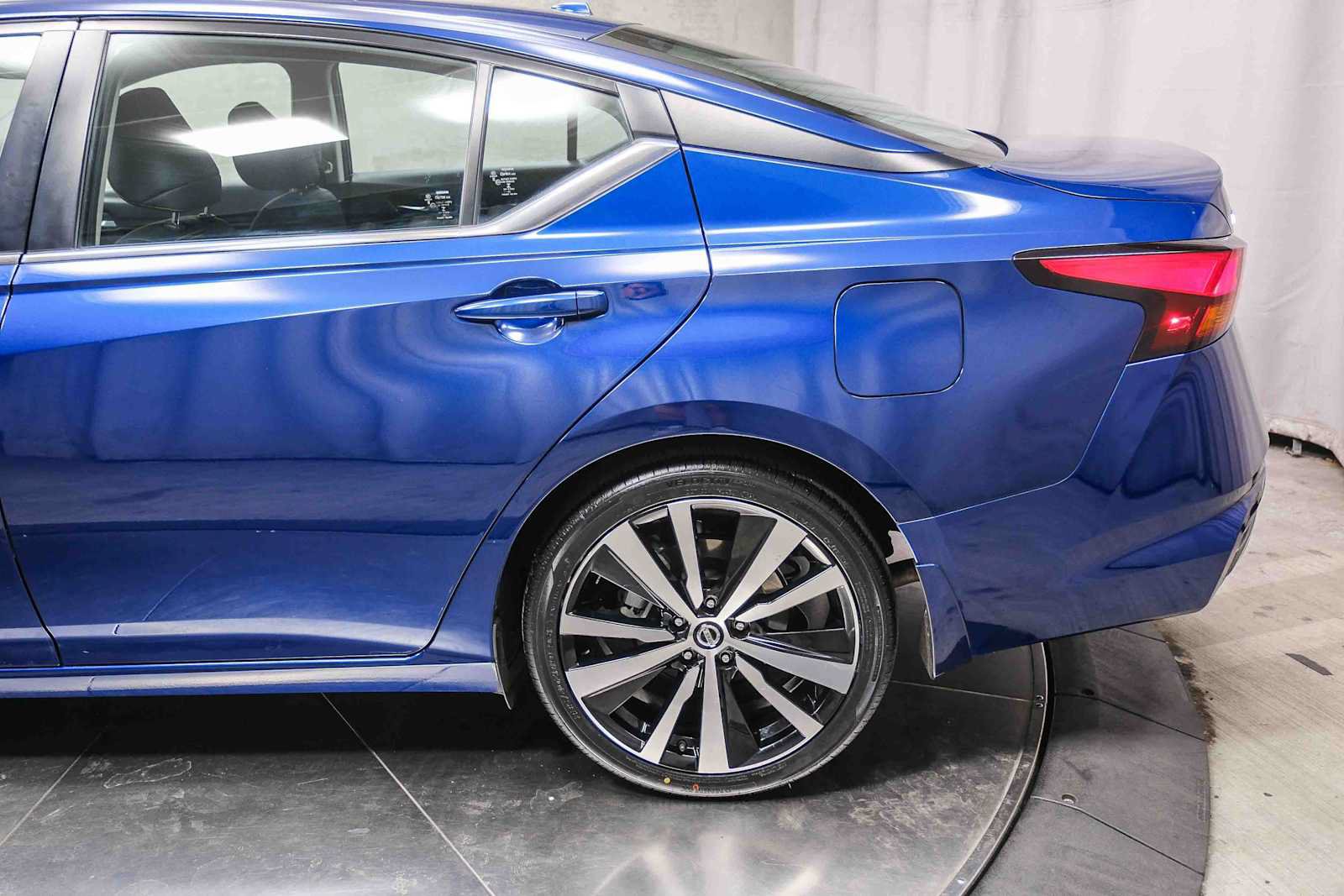 Used 2022 Nissan Altima 2.5 SR FWD image 8