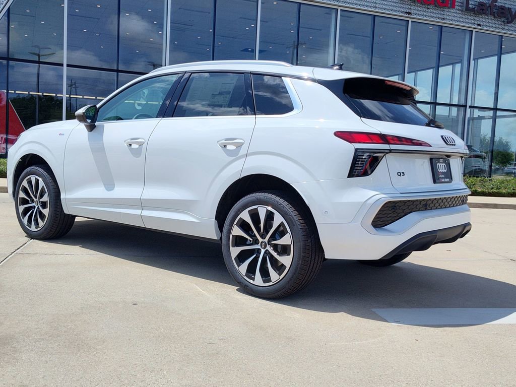 New 2026 Audi Q3 quattro 2.0T image 3