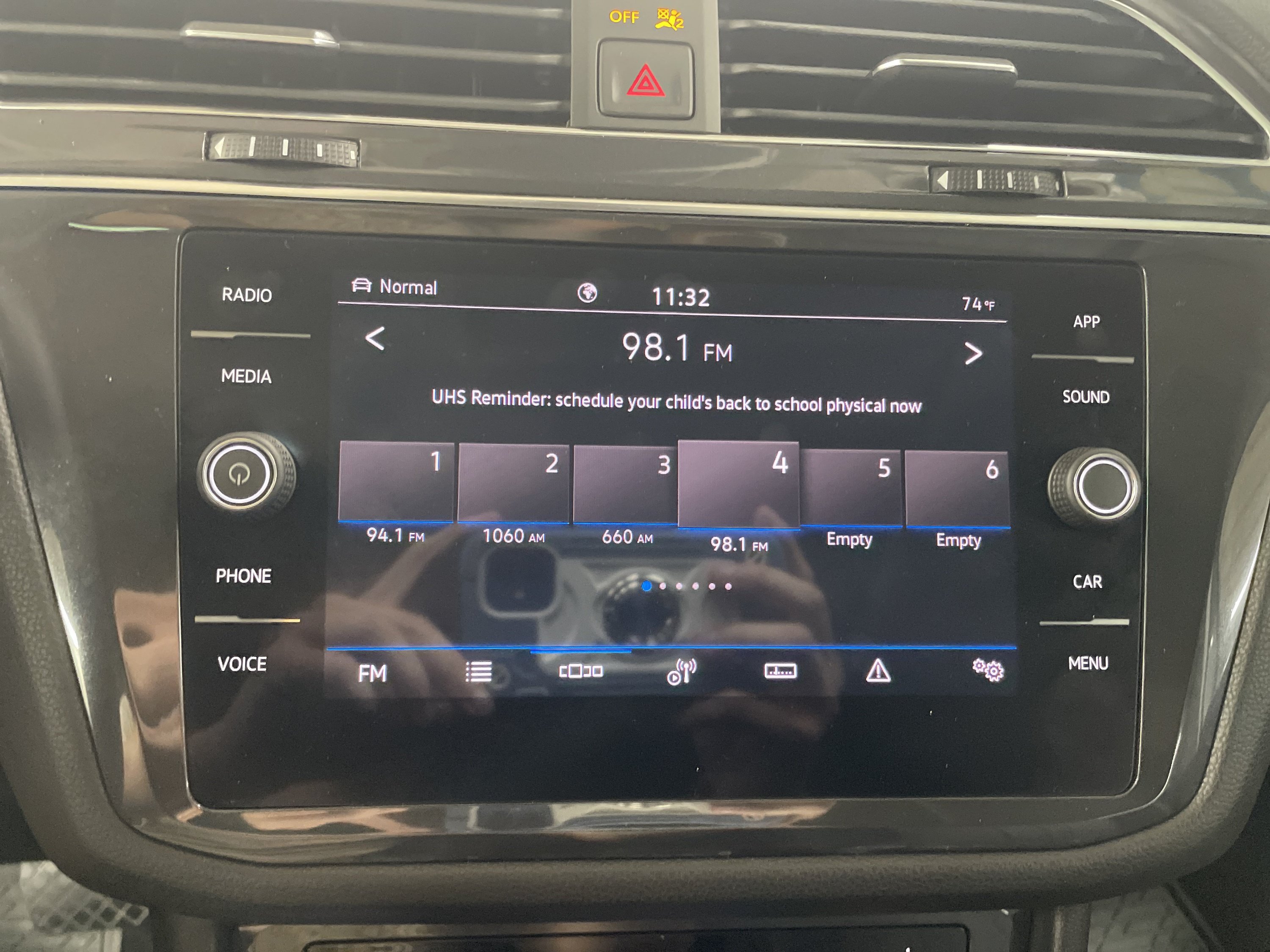 Used 2023 Volkswagen Tiguan SE w/ Panoramic Sunroof Package AWD/4WD image 20