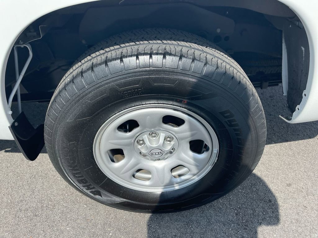 Used 2024 Nissan Frontier S w/ S Utility Package image 28