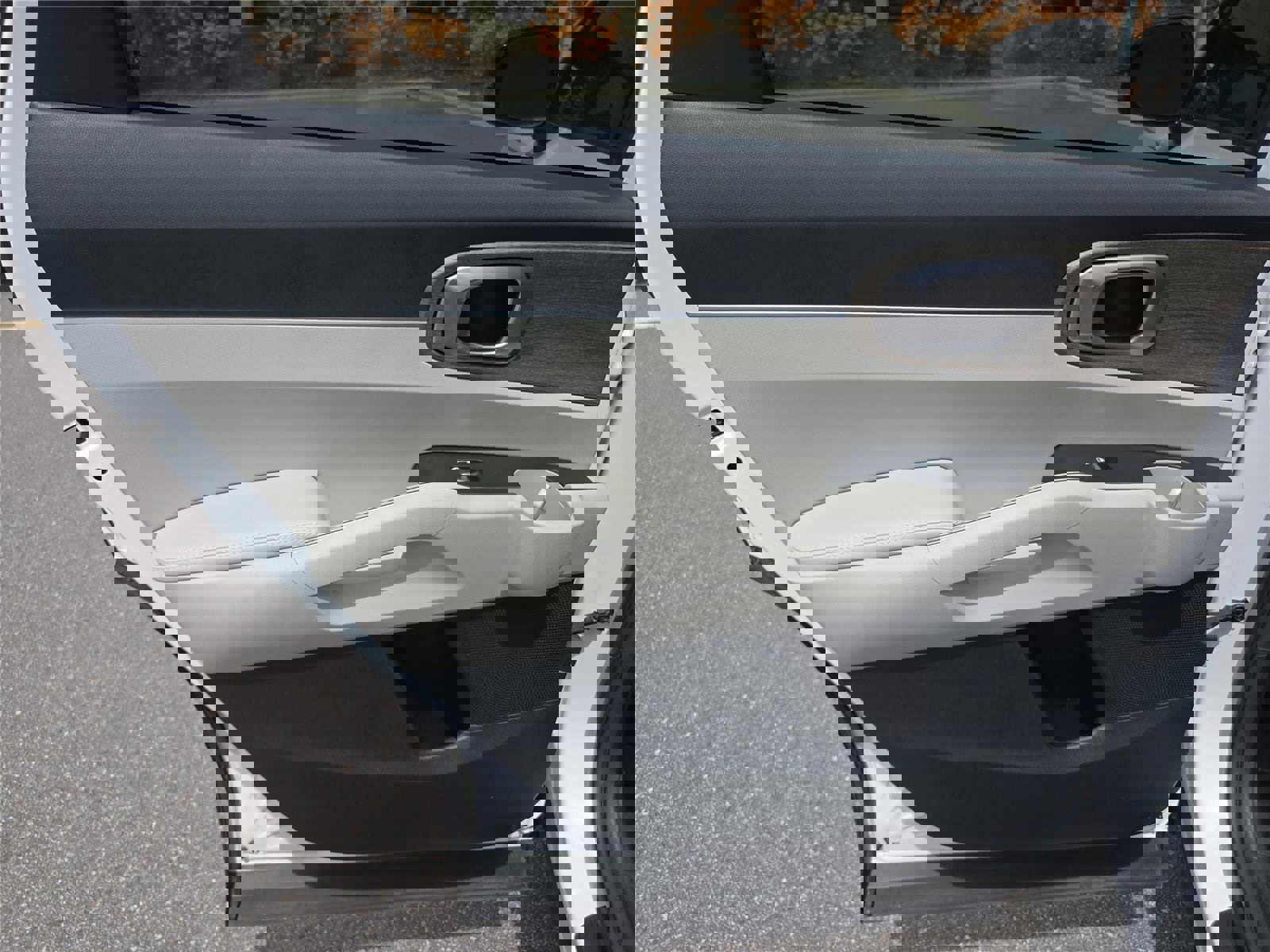 Used 2022 Kia Sorento EX w/ Panoramic Sunroof Package image 13