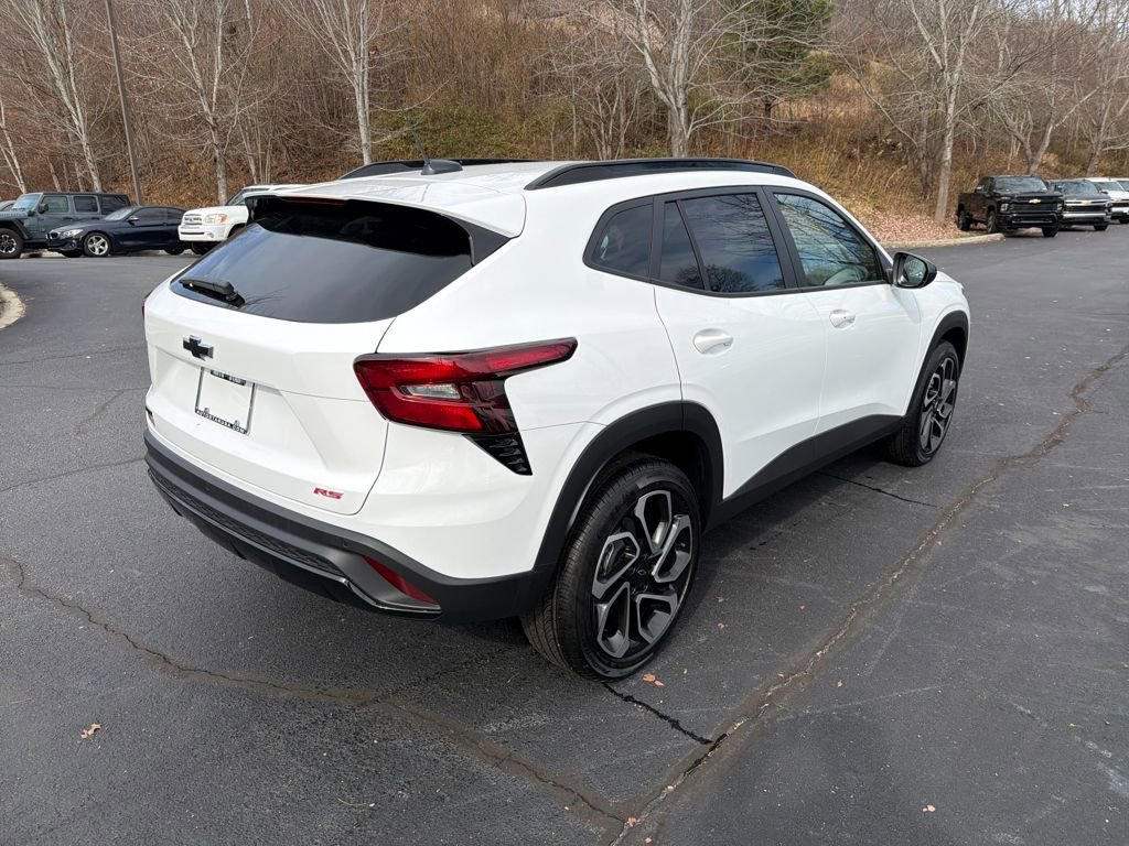 New 2025 Chevrolet Trax RS w/ Driver Confidence Package image 5