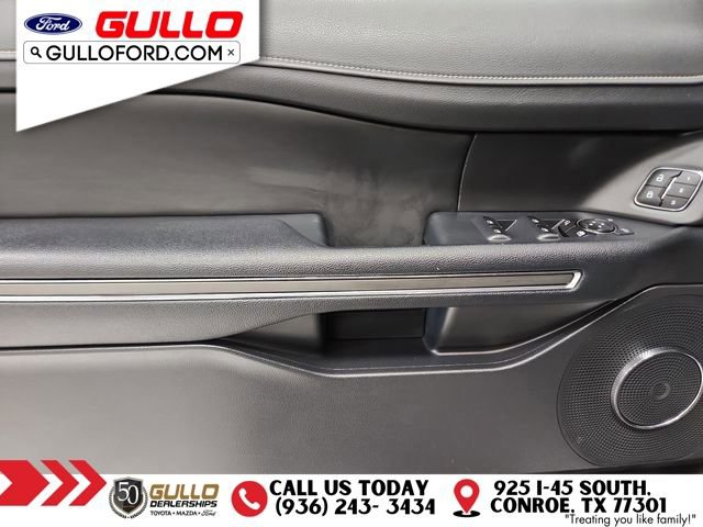 Used 2022 Ford Expedition XLT image 19