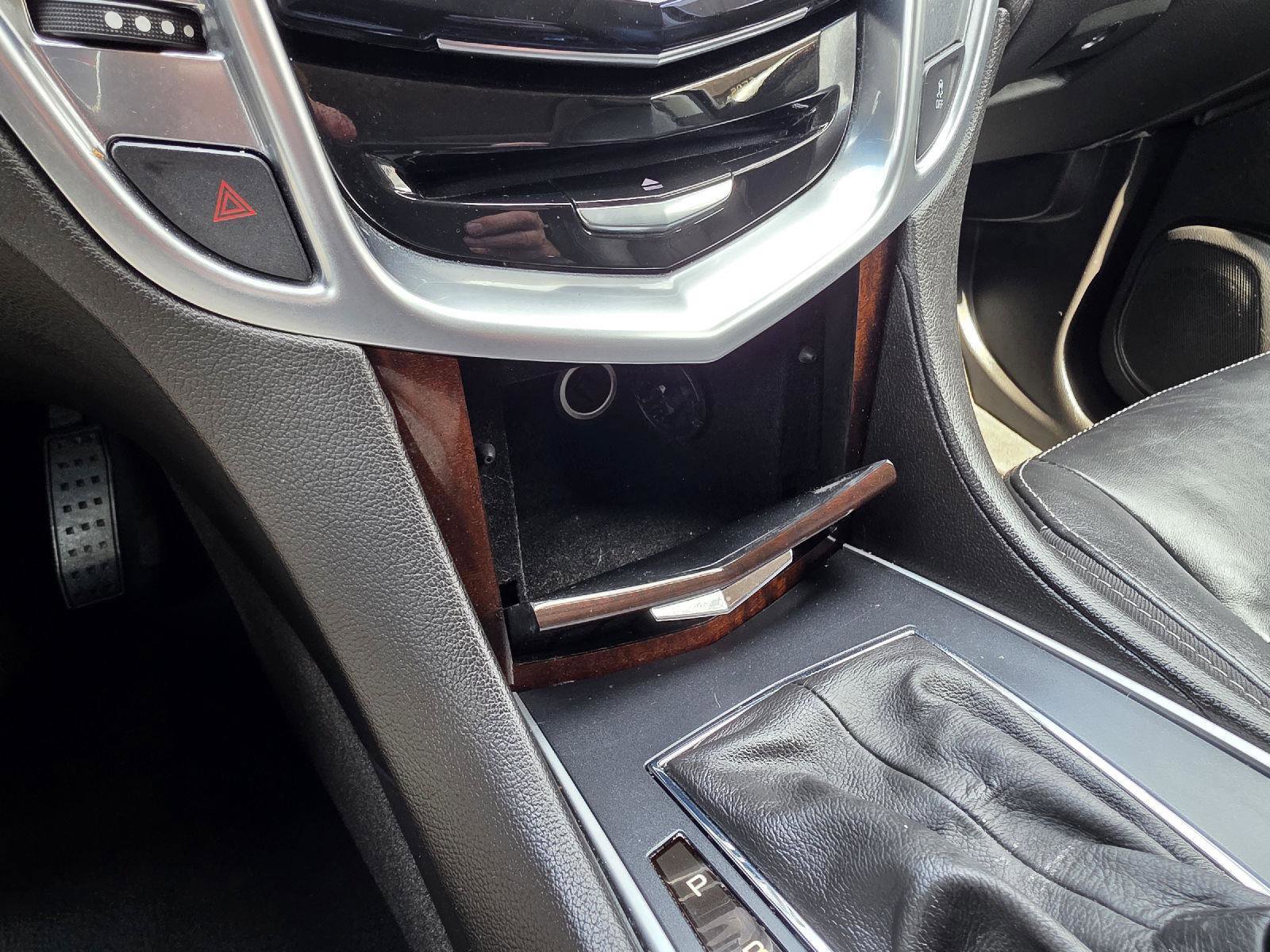 Used 2016 Cadillac SRX Luxury w/ Driver Awareness Package FWD image 19