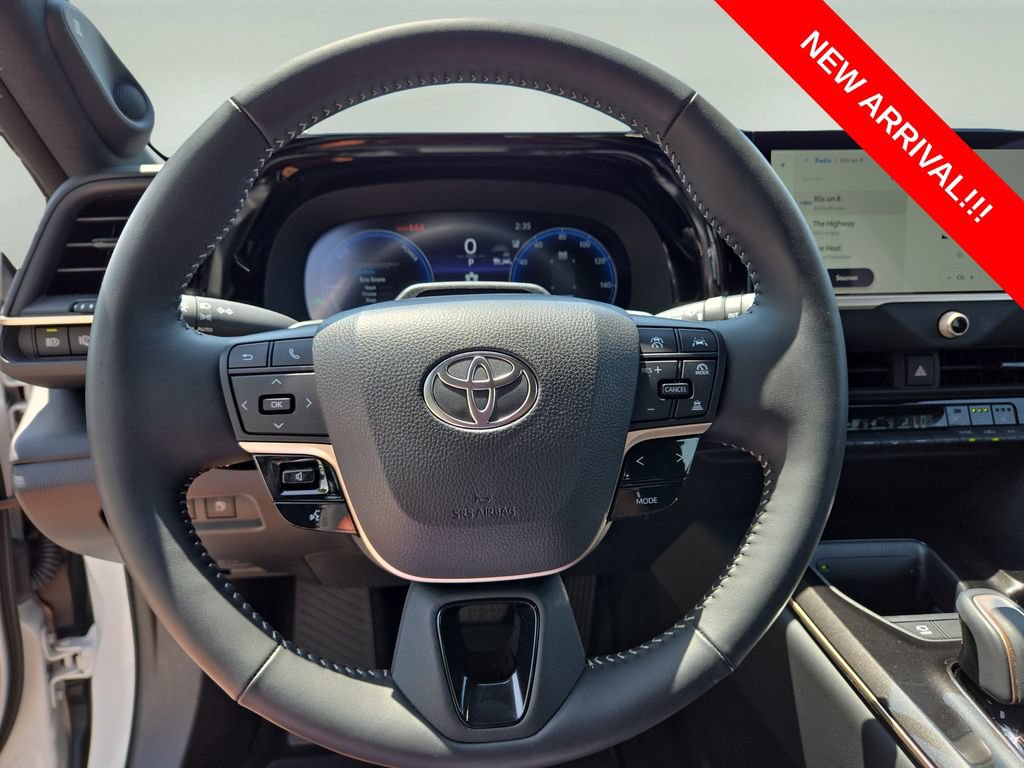 Used 2025 Toyota Crown Signia w/ Advanced Technology Package AWD/4WD image 17