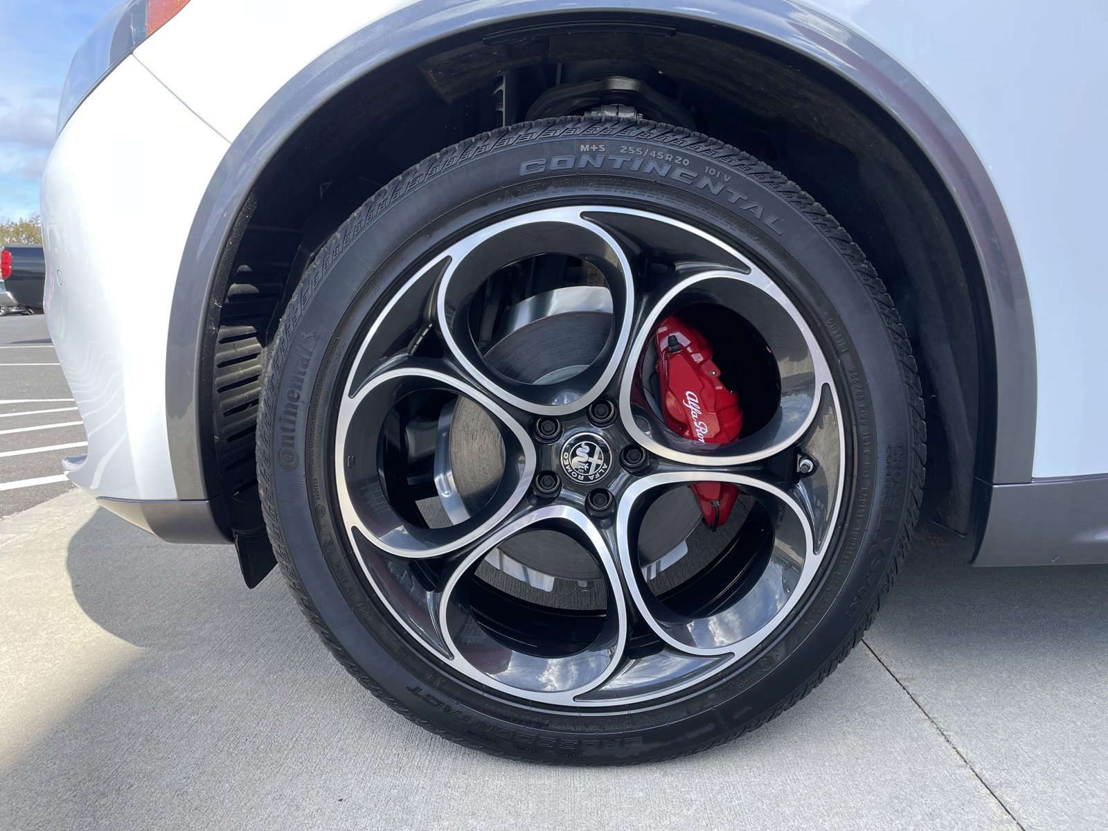 Used 2024 Alfa Romeo Stelvio Ti w/ Active Assist Plus Package image 7