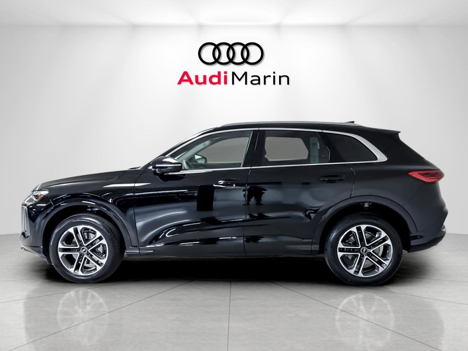 Certified 2025 Audi Q5 Premium Plus w/ Premium Plus image 2