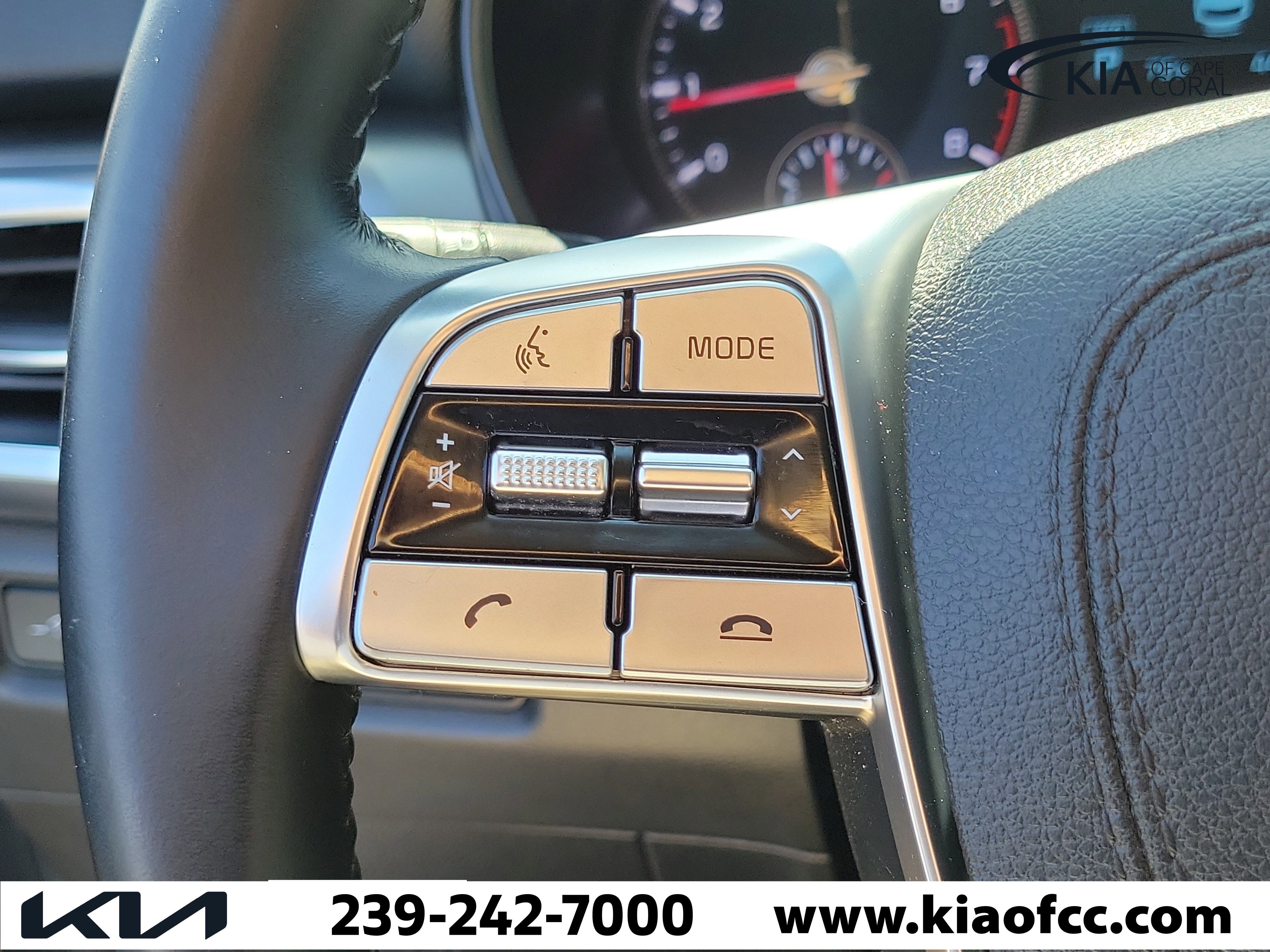Certified 2022 Kia Telluride LX image 27