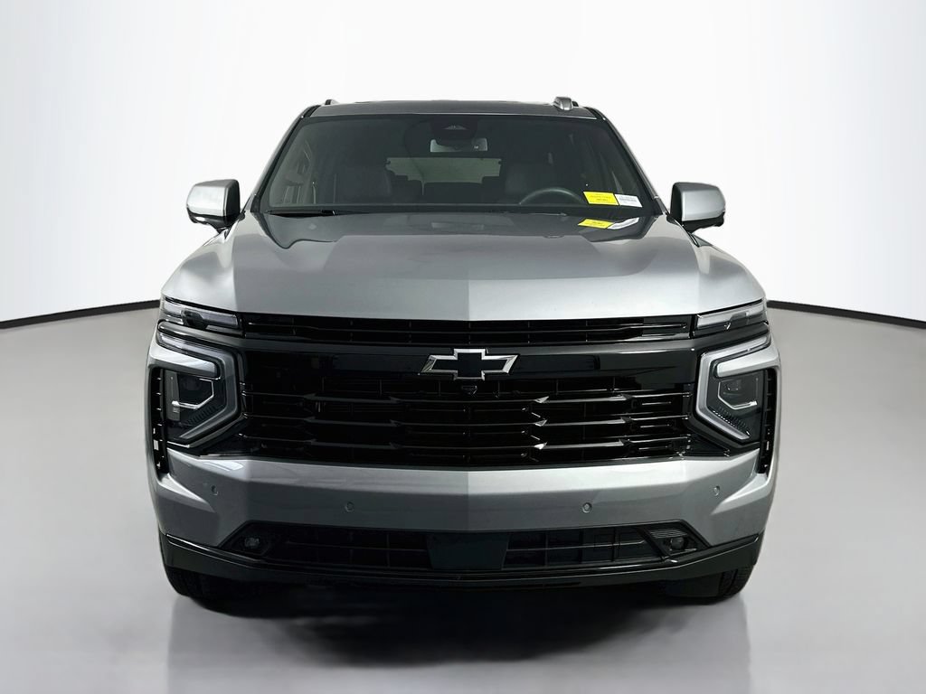 Used 2026 Chevrolet Suburban RST w/ Comfort Package AWD/4WD image 2